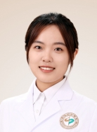 杨薆黎
